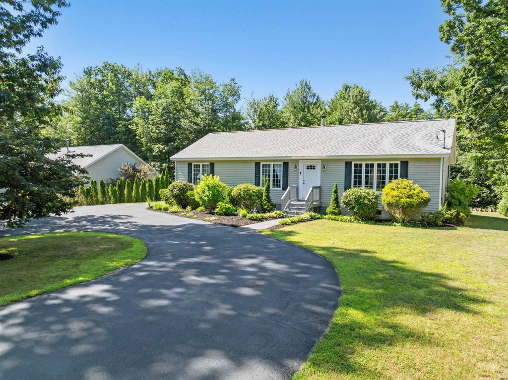 Photo of 81 Lynnewood Road, Laconia, NH 03246 (MLS # 5102791)
