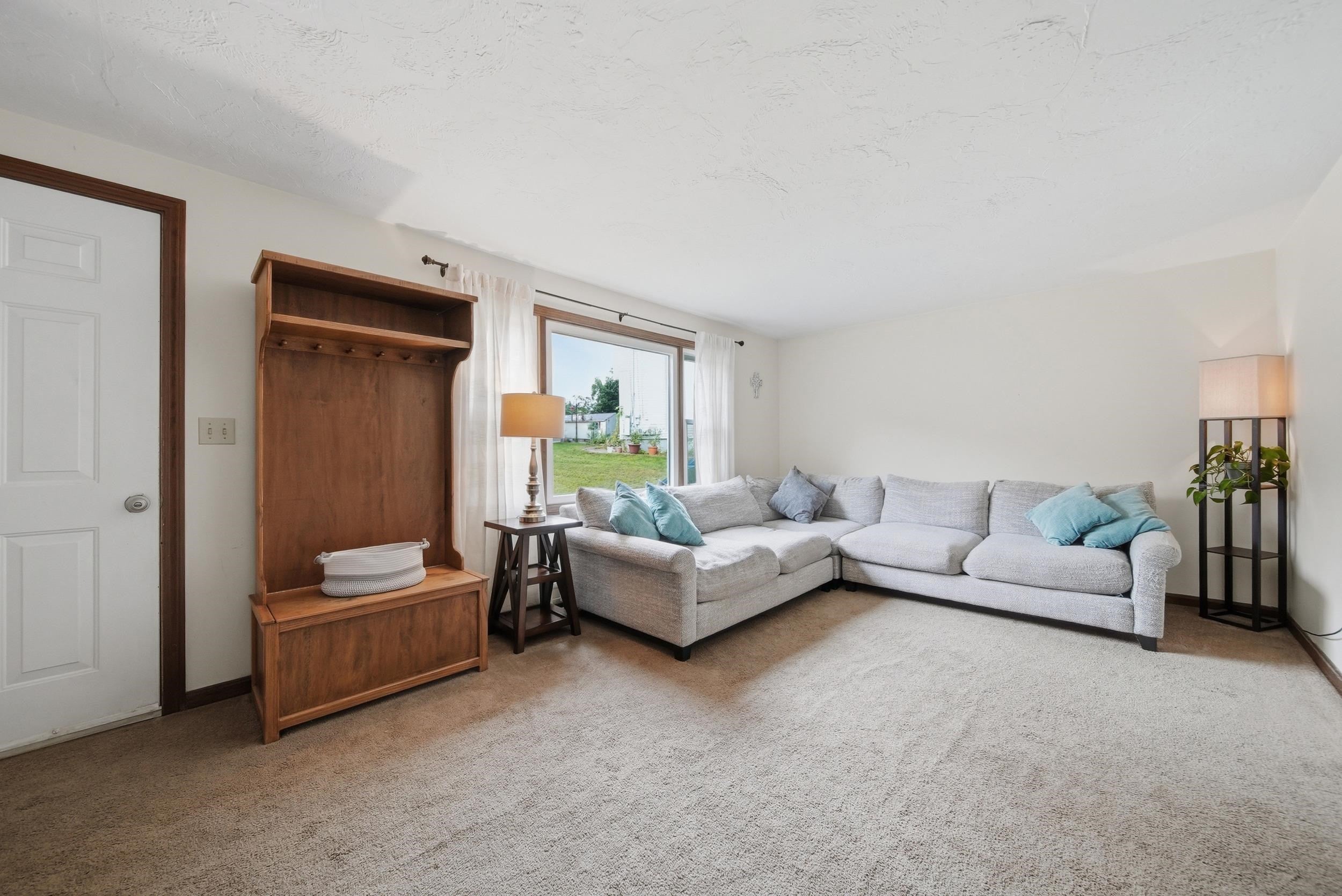 7 Susan Drive L