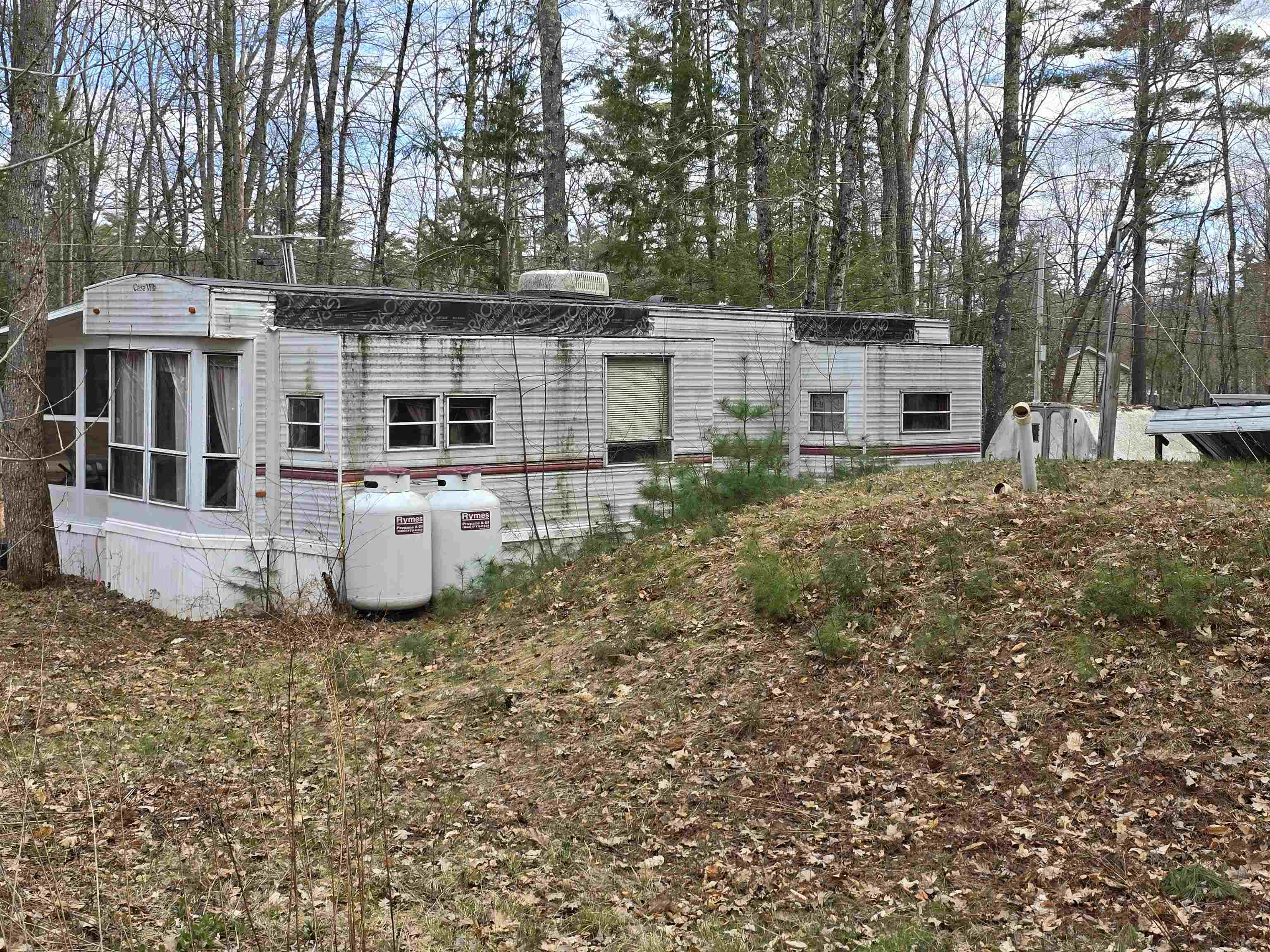 748 Long Shores Drive