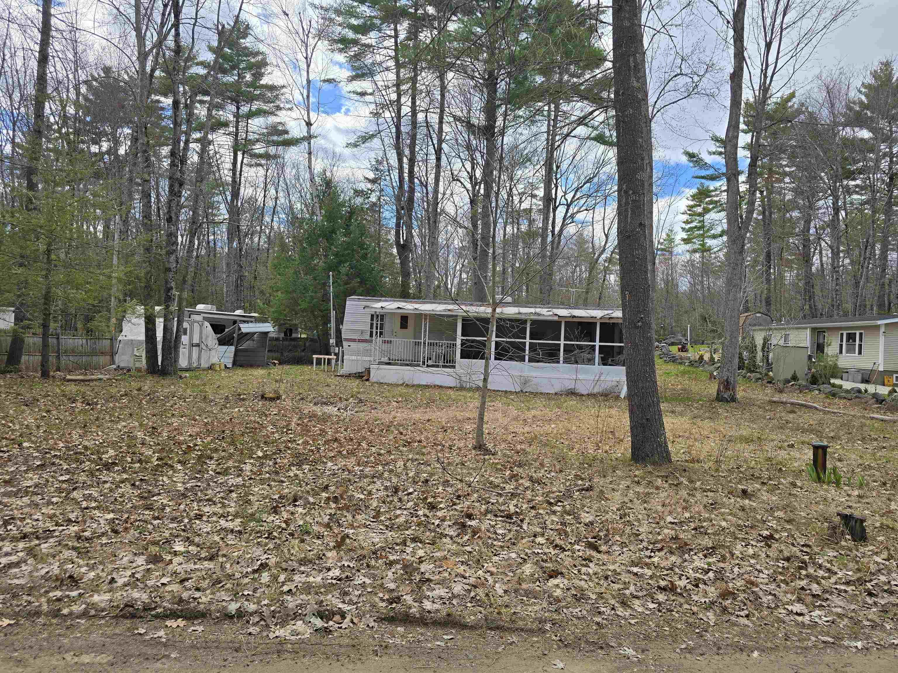 748 Long Shores Drive