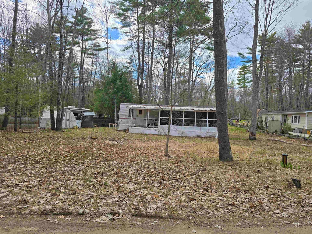 Photo of 748 Long Shores Drive, Barrington, NH 03825 (MLS # 5100282)