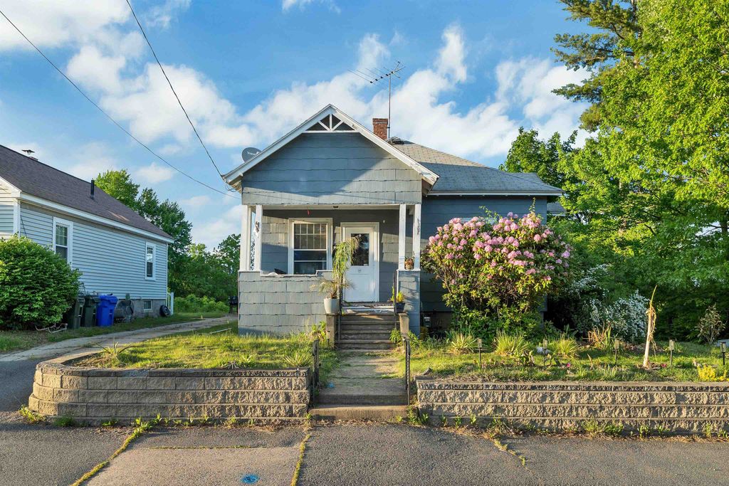 Photo of 315 Mast Road, Manchester, NH 03102 (MLS # 5095420)