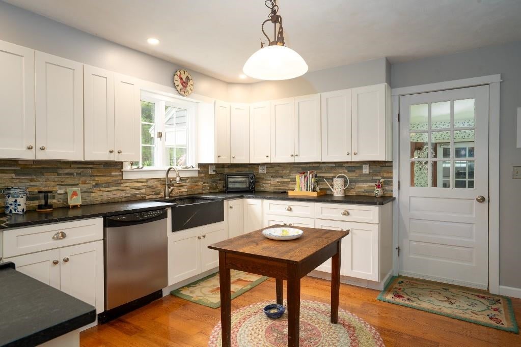 2436 Mad Tom Road