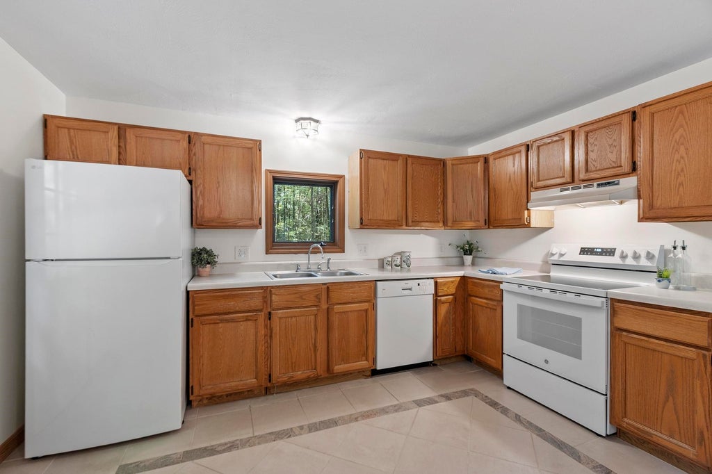 Photo of 94 Mountain School Road, Weare, NH 03281 (MLS # 5111225)