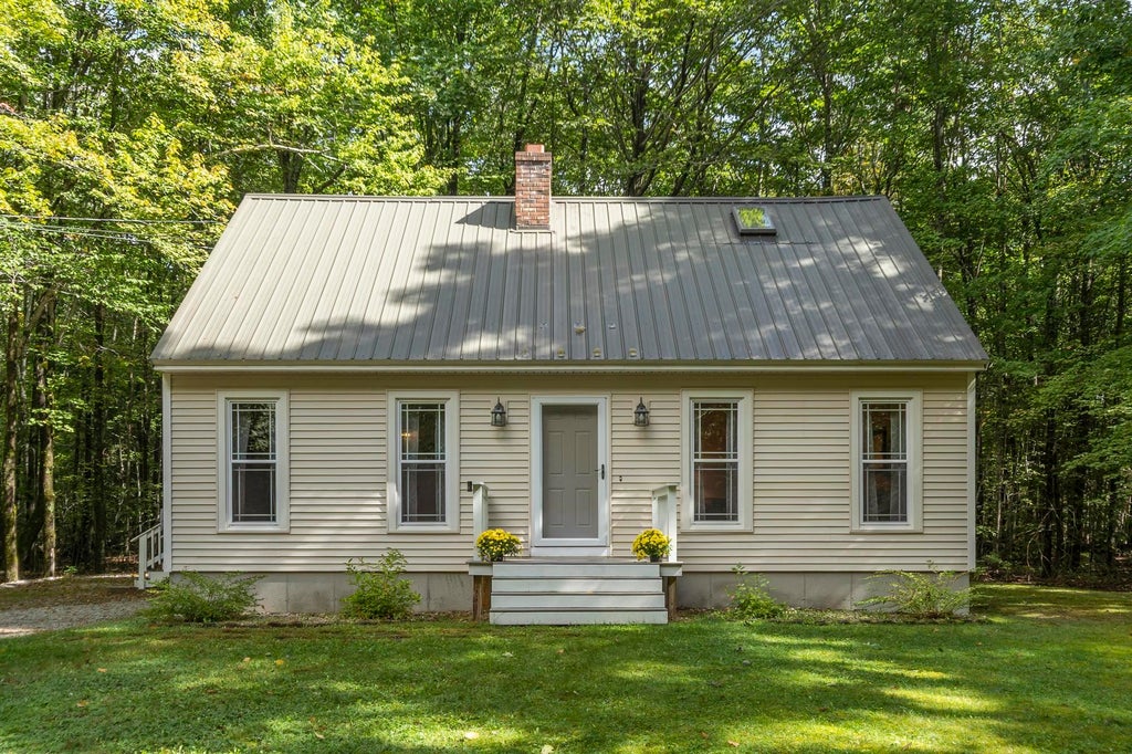 Photo of 94 Mountain School Road, Weare, NH 03281 (MLS # 5111225)