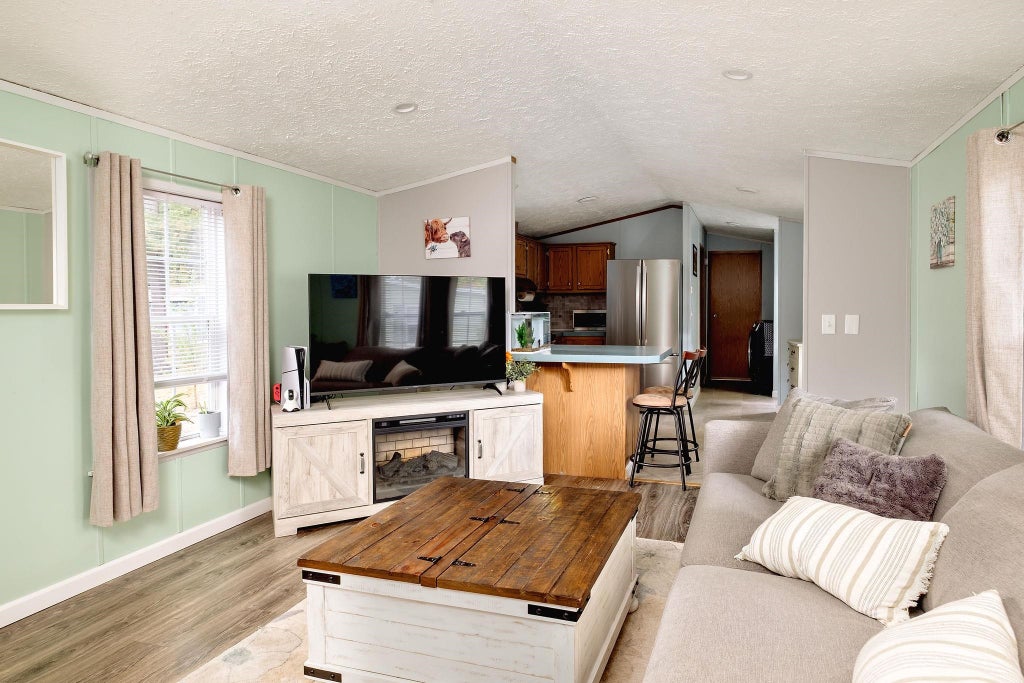 Photo of 161 Roberts Road, Barrington, NH 03825 (MLS # 5114419)