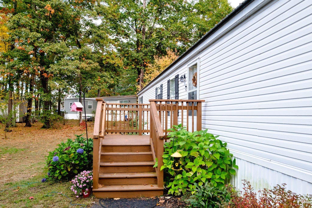 Photo of 161 Roberts Road, Barrington, NH 03825 (MLS # 5114419)