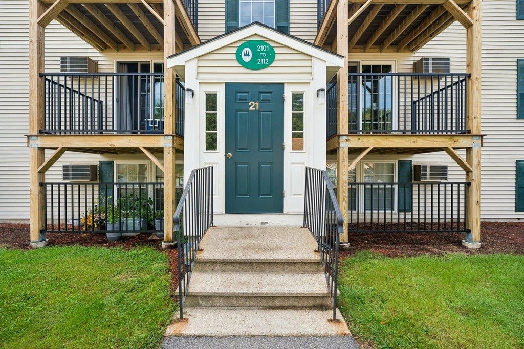 Photo of 2102 White Cedar Boulevard #2102, Portsmouth, NH 03801 (MLS # 5109382)