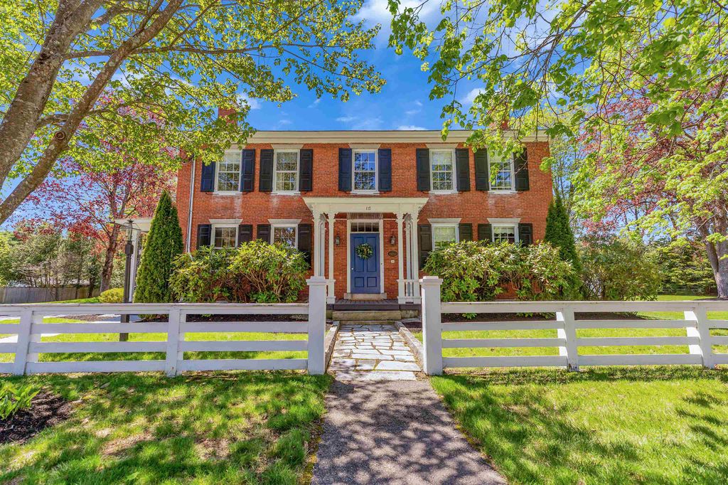 Photo of 117 Boston Post Road, Amherst, NH 03031 (MLS # 5088412)