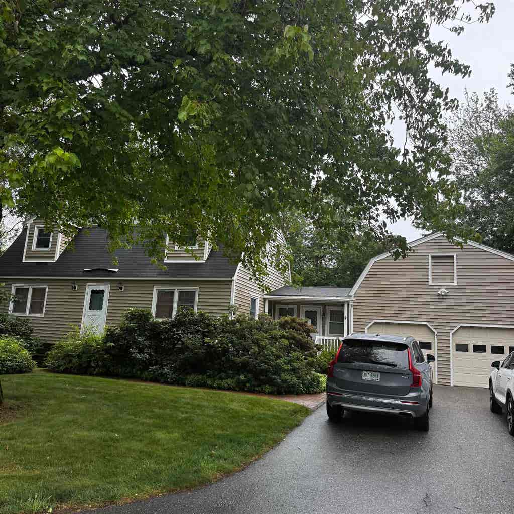 Photo of 21 Harding Road, Portsmouth, NH 03801 (MLS # 5102401)