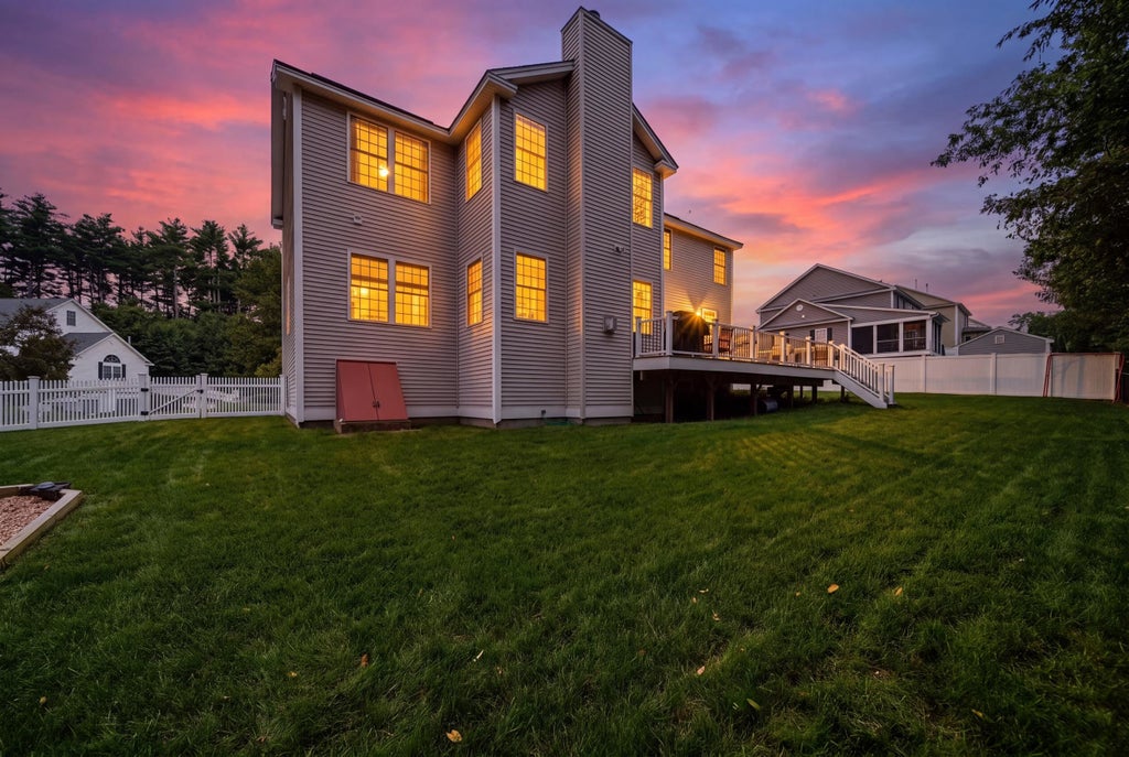Photo of 9 Grapevine Road, Merrimack, NH 03054 (MLS # 5100480)