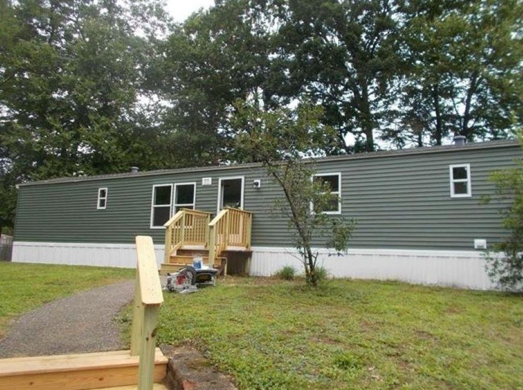 Photo of 77 Royalcrest Park, Rochester, NH 03867 (MLS # 5089190)