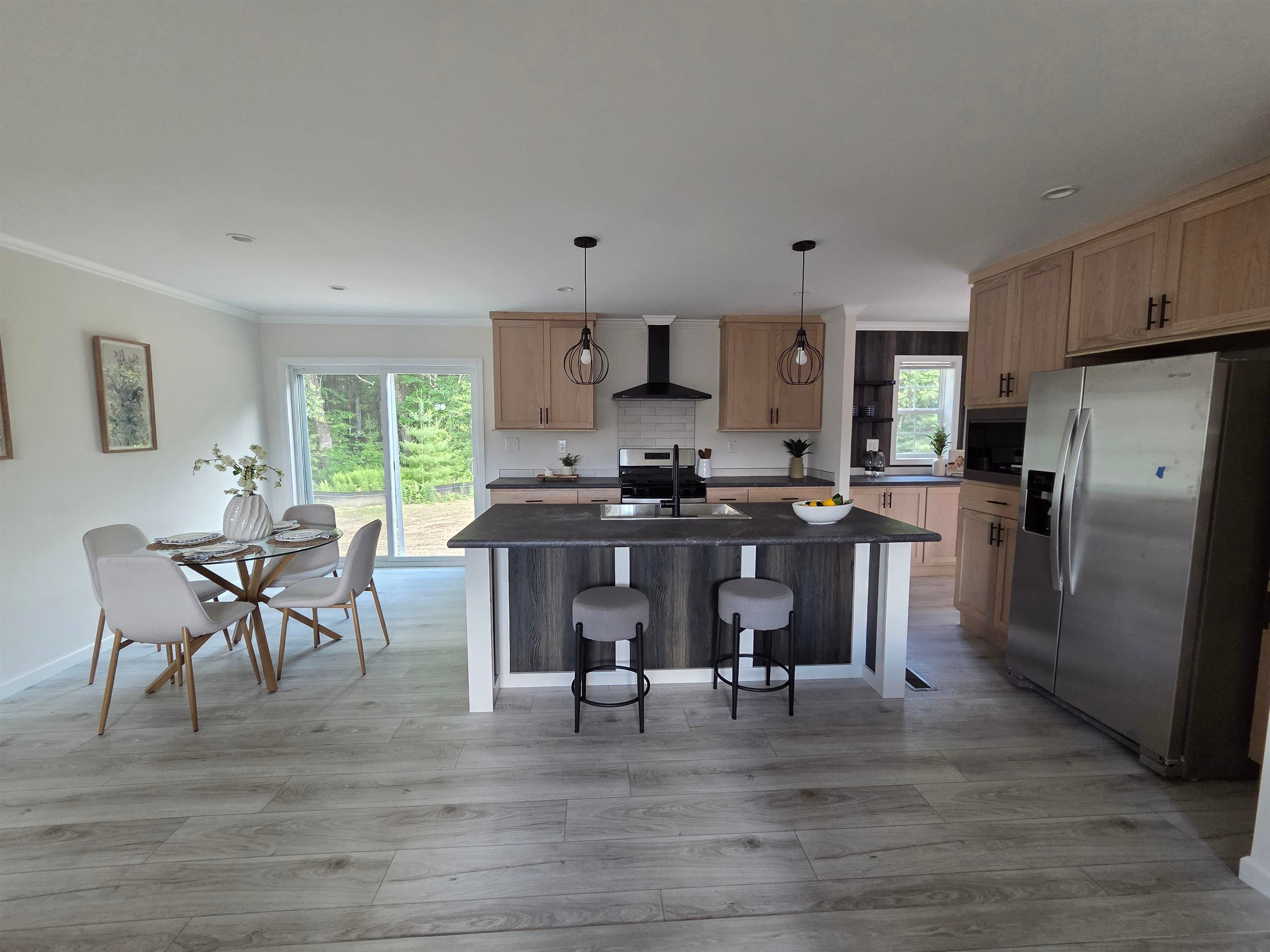 4 Quartz Way