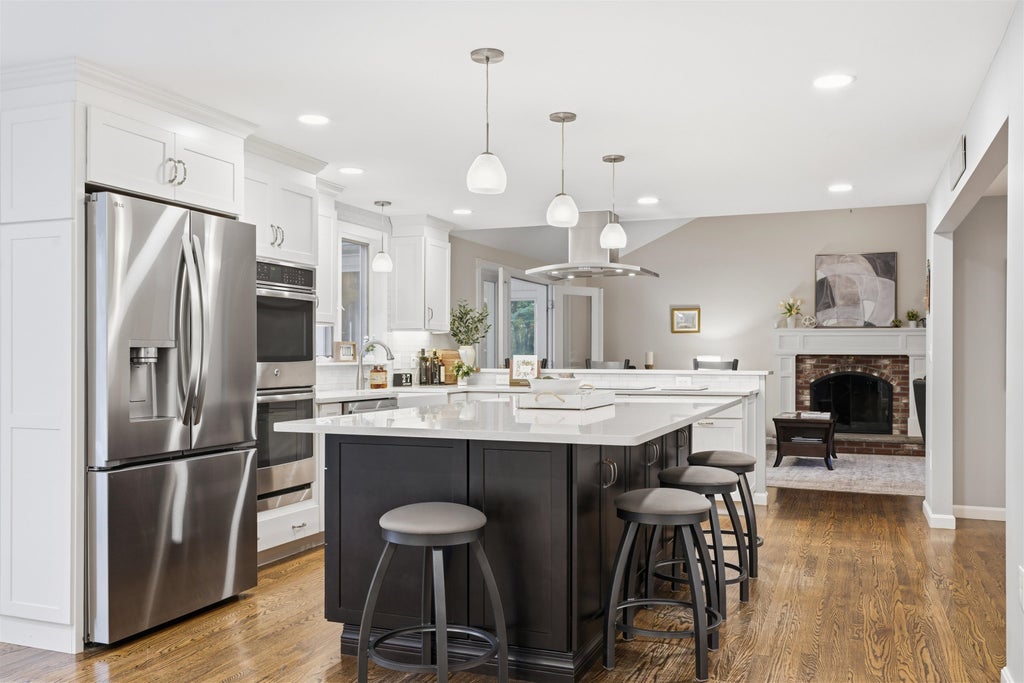 Photo of 24 Hazelnut Lane, Londonderry, NH 03053 (MLS # 5116352)