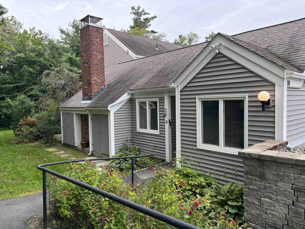 Photo of 18 Hilltop Place #18, New London, NH 03257 (MLS # 5109064)