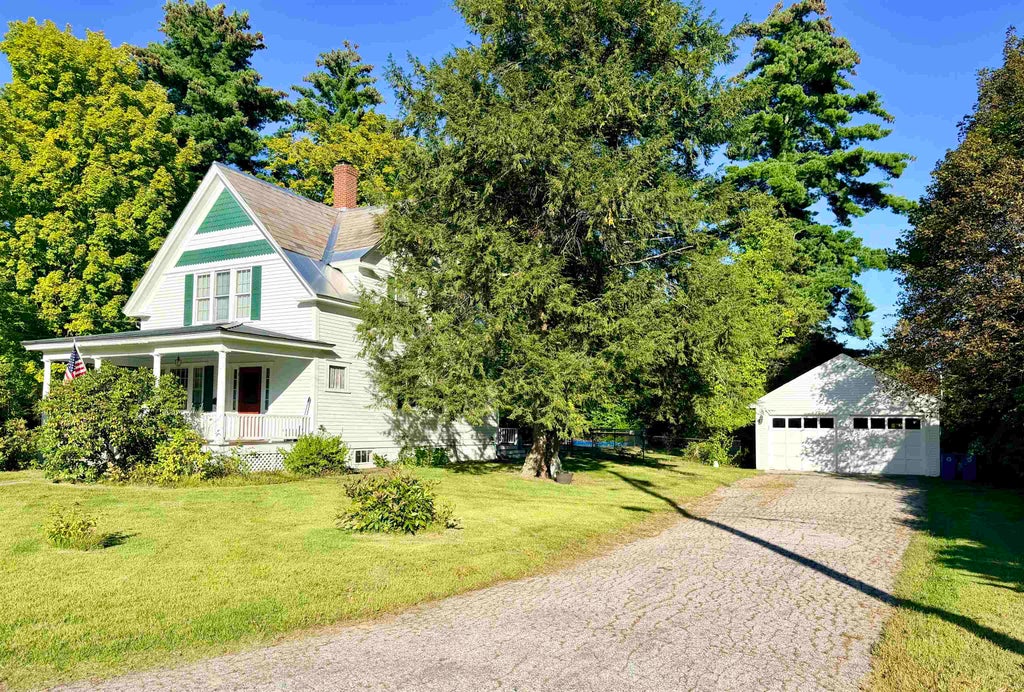 Photo of 34 Edgewood Avenue, Keene, NH 03431 (MLS # 5110582)