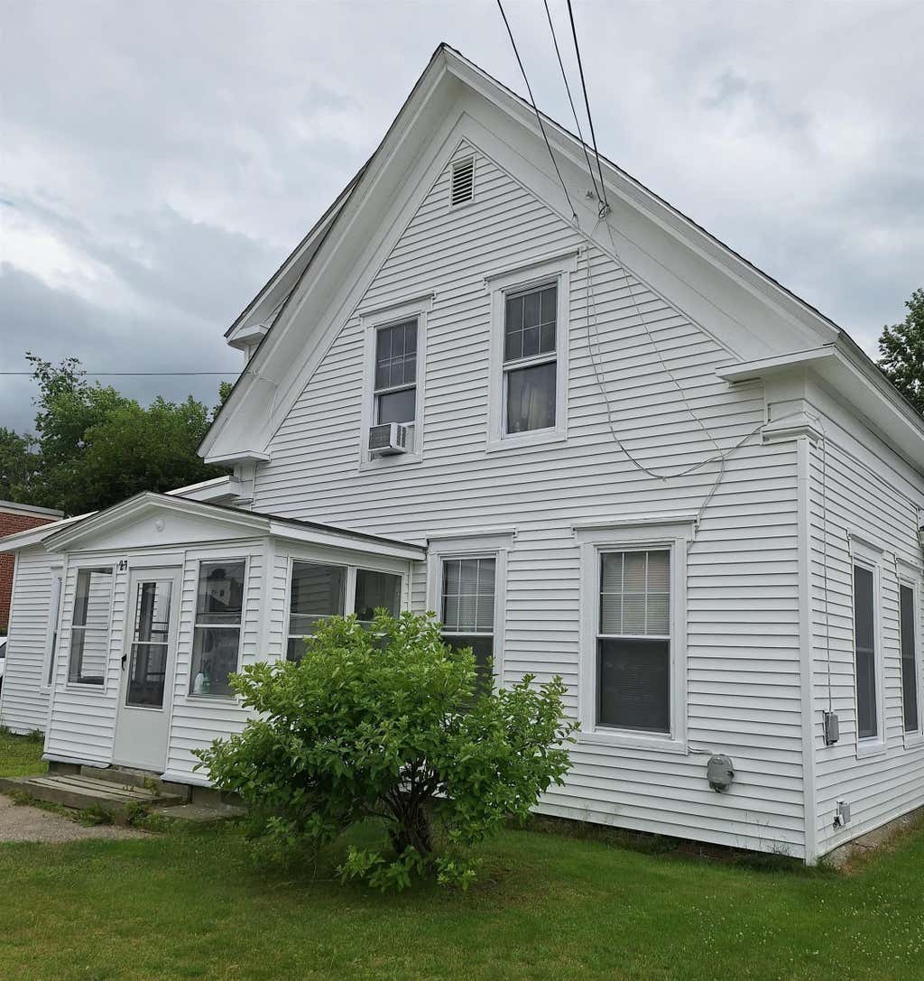 Photo of 27 State Street, Northumberland, NH 03582 (MLS # 5103198)