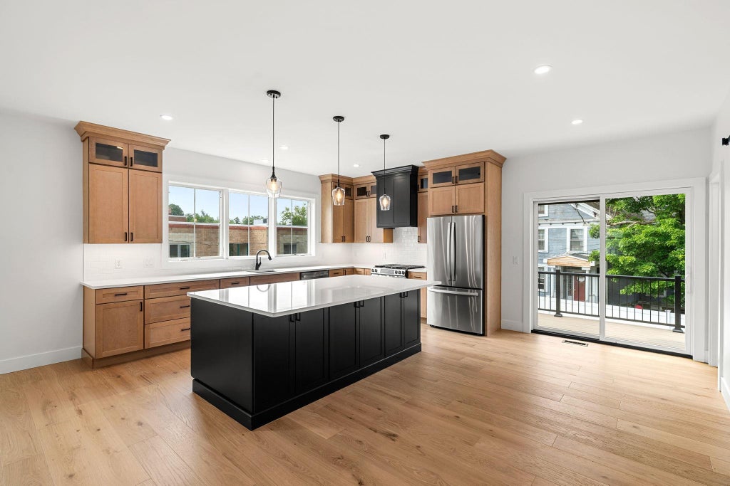 Photo of 46 Main Street, Exeter, NH 03833 (MLS # 5108736)