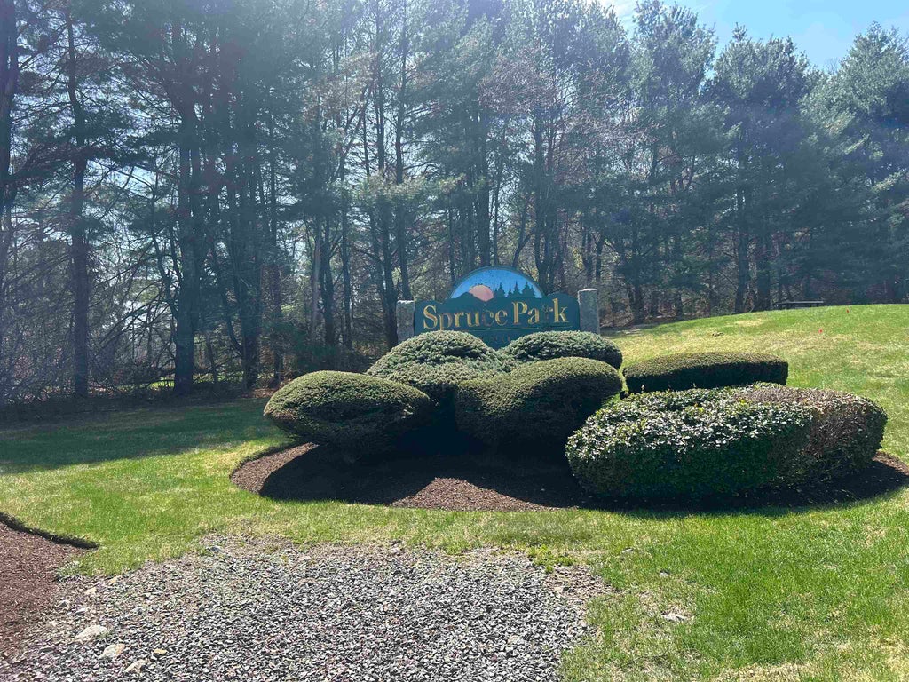 Photo of 109 Ponemah Road #8 - B, Amherst, NH 03031 (MLS # 5084296)