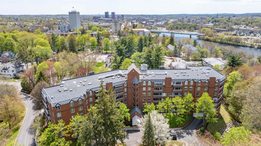 Photo of 300 River Road #501, Manchester, NH 03104 (MLS # 5082337)