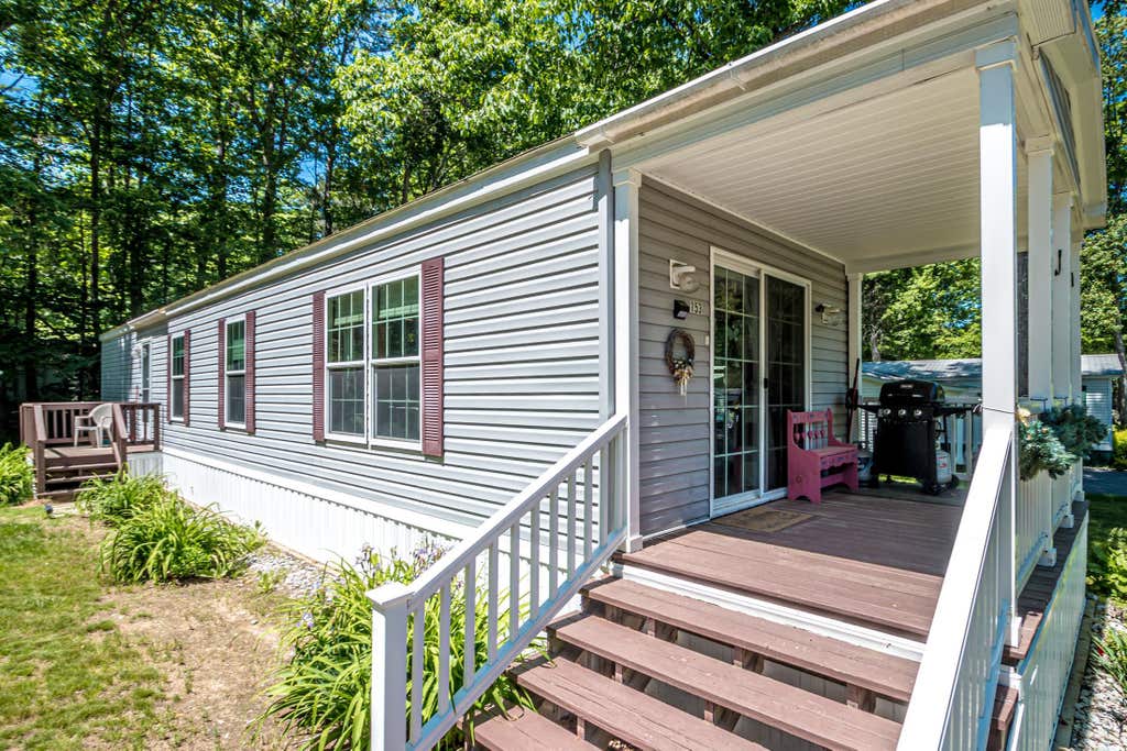 Photo of 153 Fox Hill Lane, Conway, NH 03813 (MLS # 5093930)