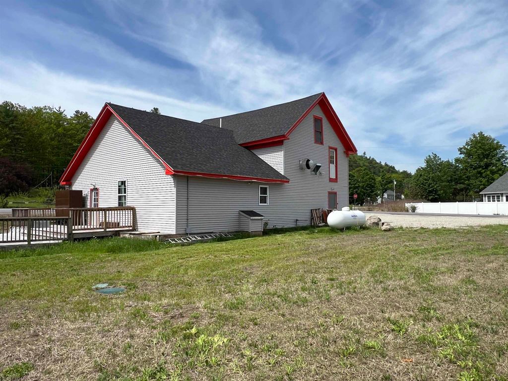 Photo of 2 SCHOOL Street, Rumney, NH 03266 (MLS # 5091489)