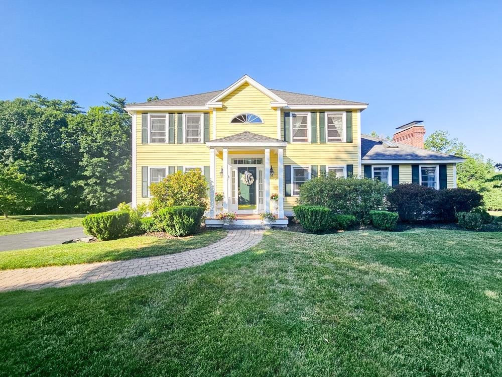 Photo of 28 Pheasant Run, East Kingston, NH 03827 (MLS # 5100870)