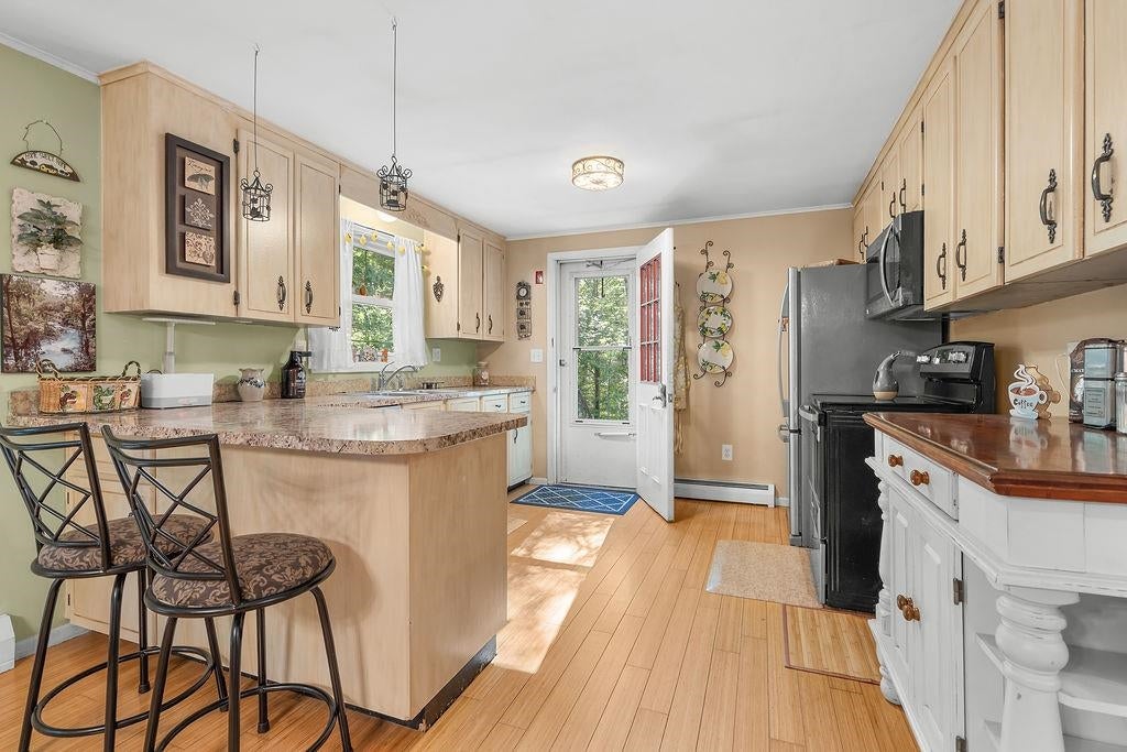 Photo of 34 Forest Brook Drive, Barrington, NH 03825 (MLS # 5111751)