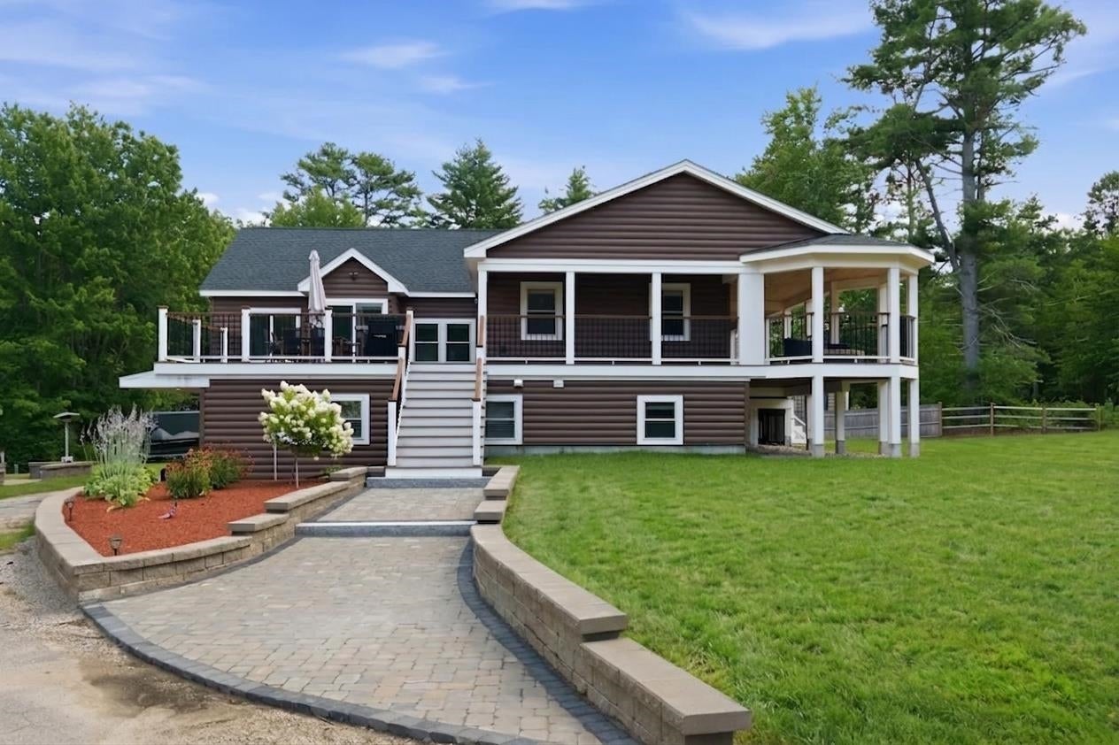 32 Leavitt Road