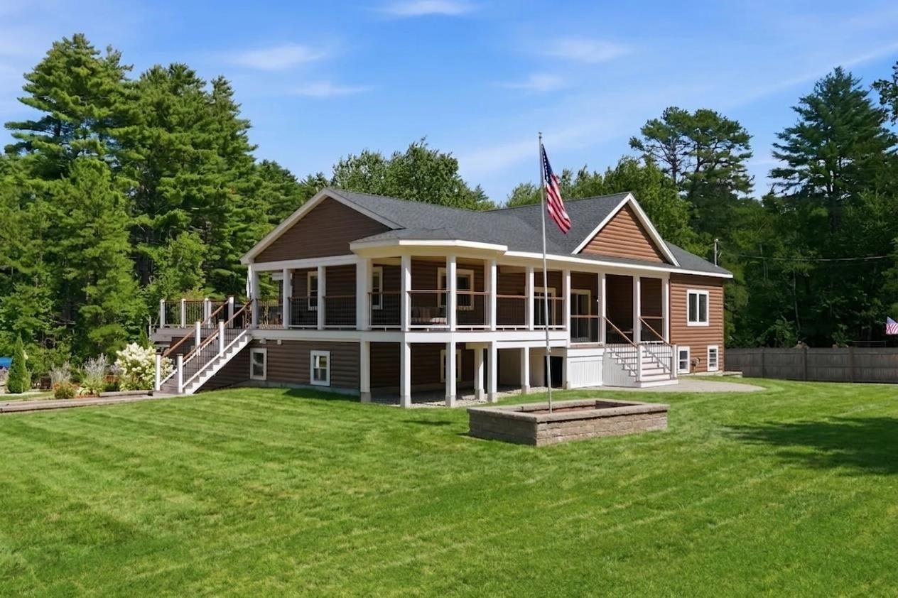 32 Leavitt Road