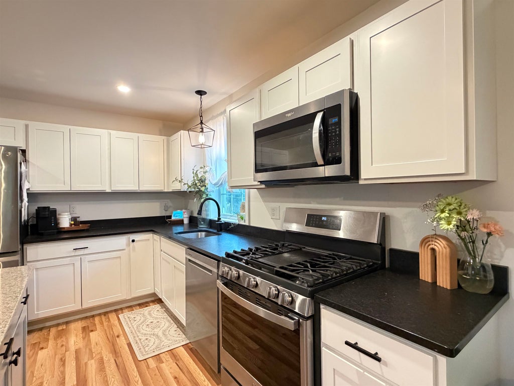 Photo of 8 Mallard Drive, Canaan, NH 03741 (MLS # 5109479)