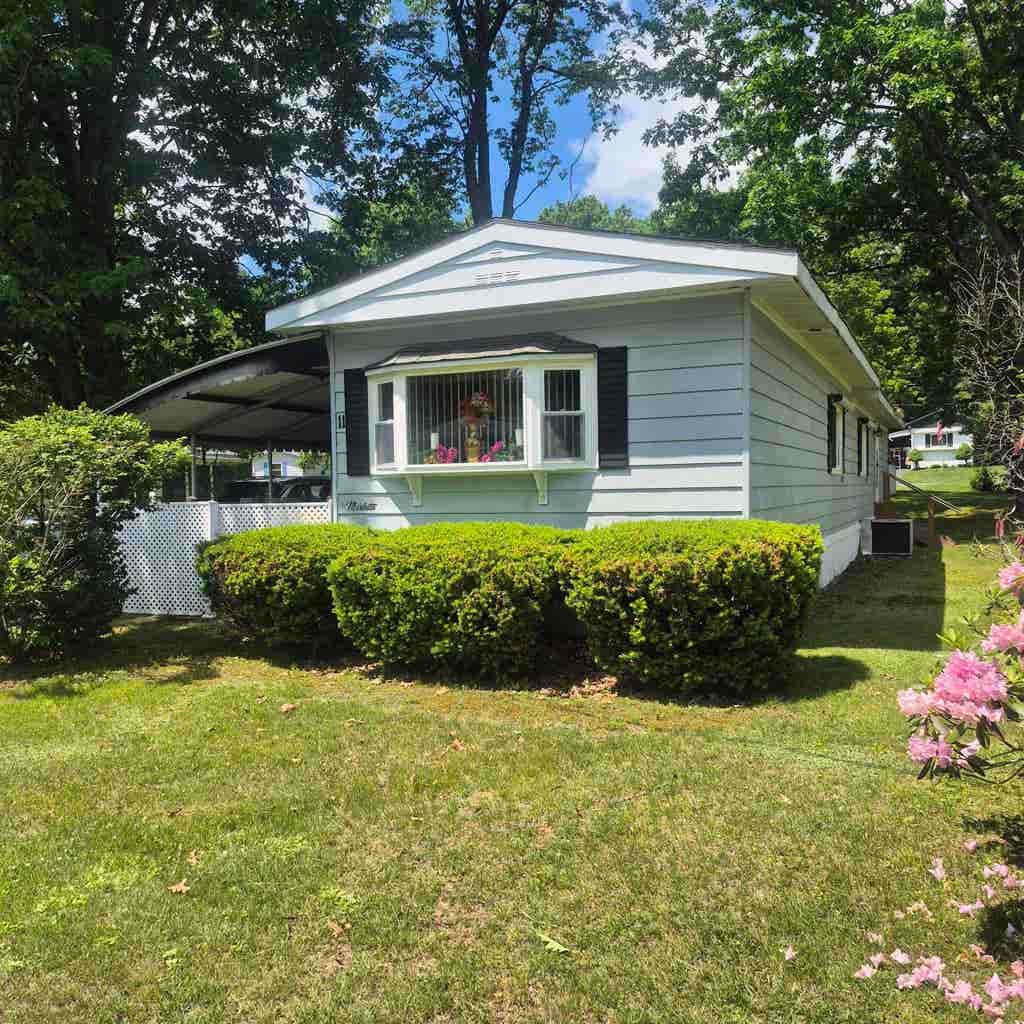 Photo of 11 Angela Place #11, Claremont, NH 03743 (MLS # 5097386)