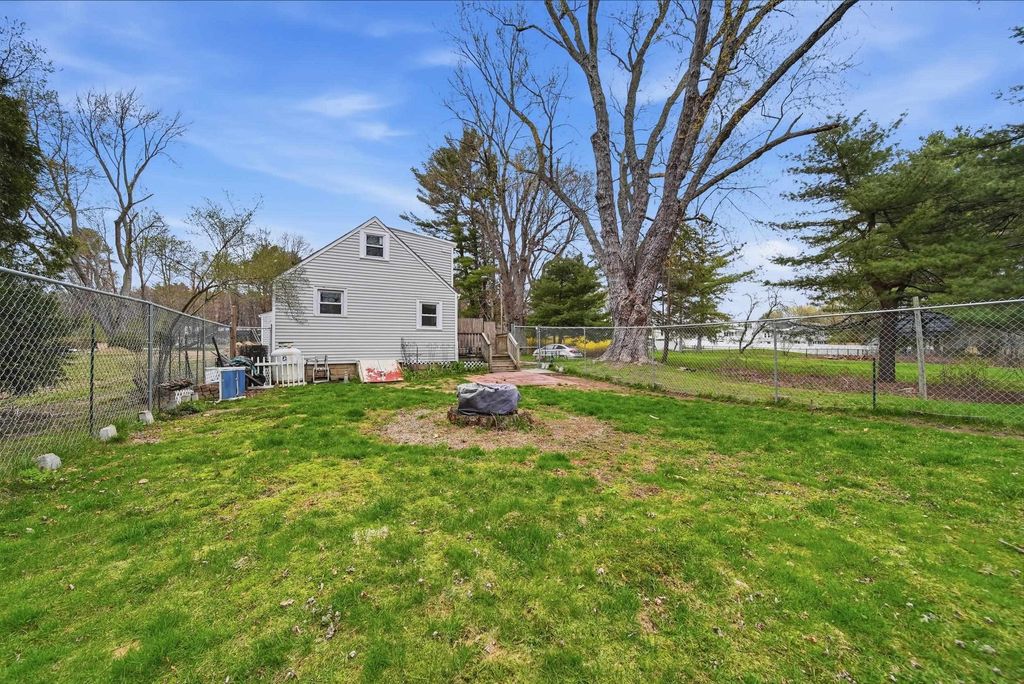 Photo of 1000 Greenland Road, Portsmouth, NH 03801 (MLS # 5087167)