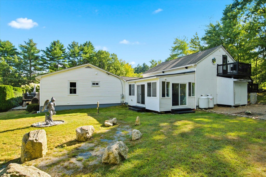Photo of 150 Wallace Road, Bedford, NH 03110 (MLS # 5108636)