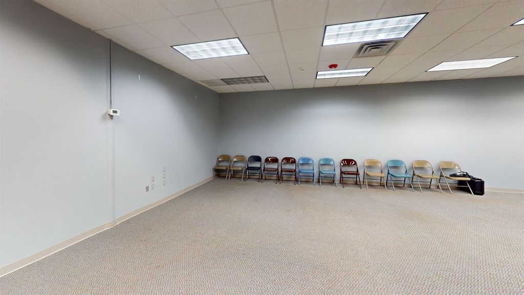 Photo of 292 Route 101, Bedford, NH 03110 (MLS # 5093307)
