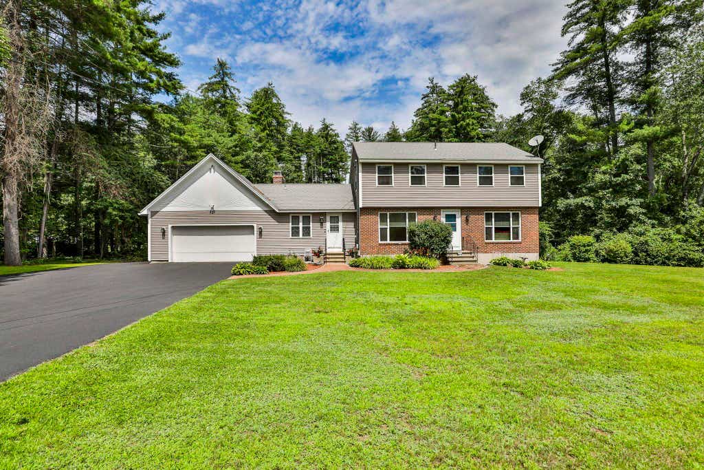 Photo of 59 Page Road, Litchfield, NH 03052 (MLS # 5103895)