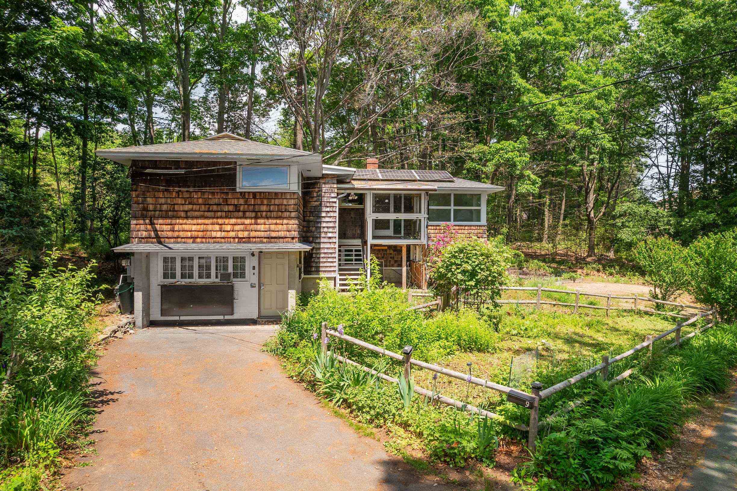 9 Busdick Drive