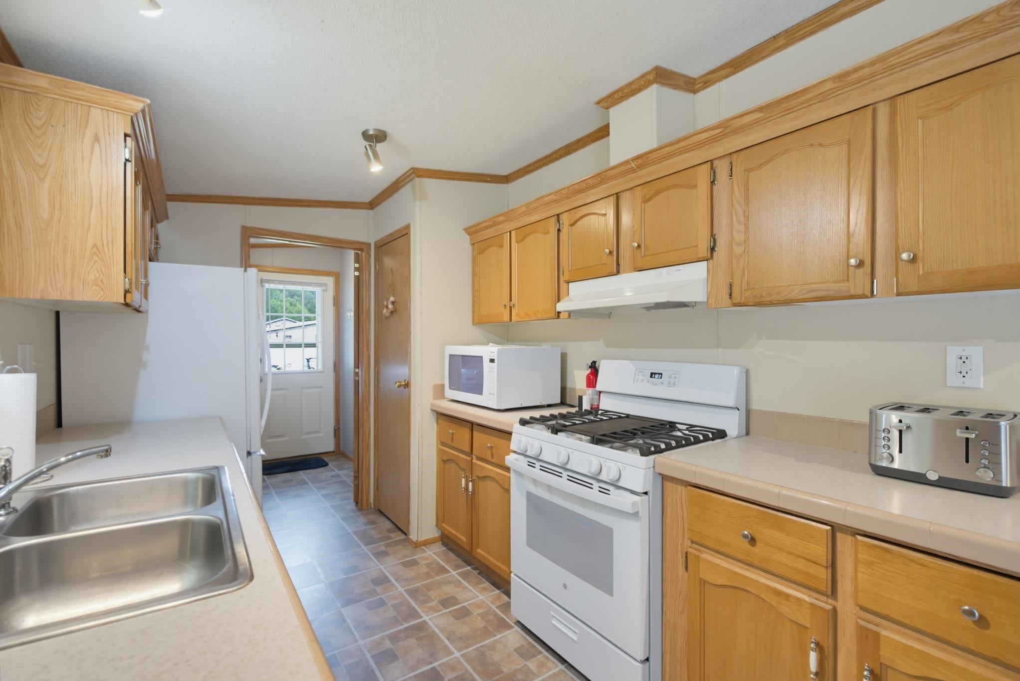 48 Sparrow Drive