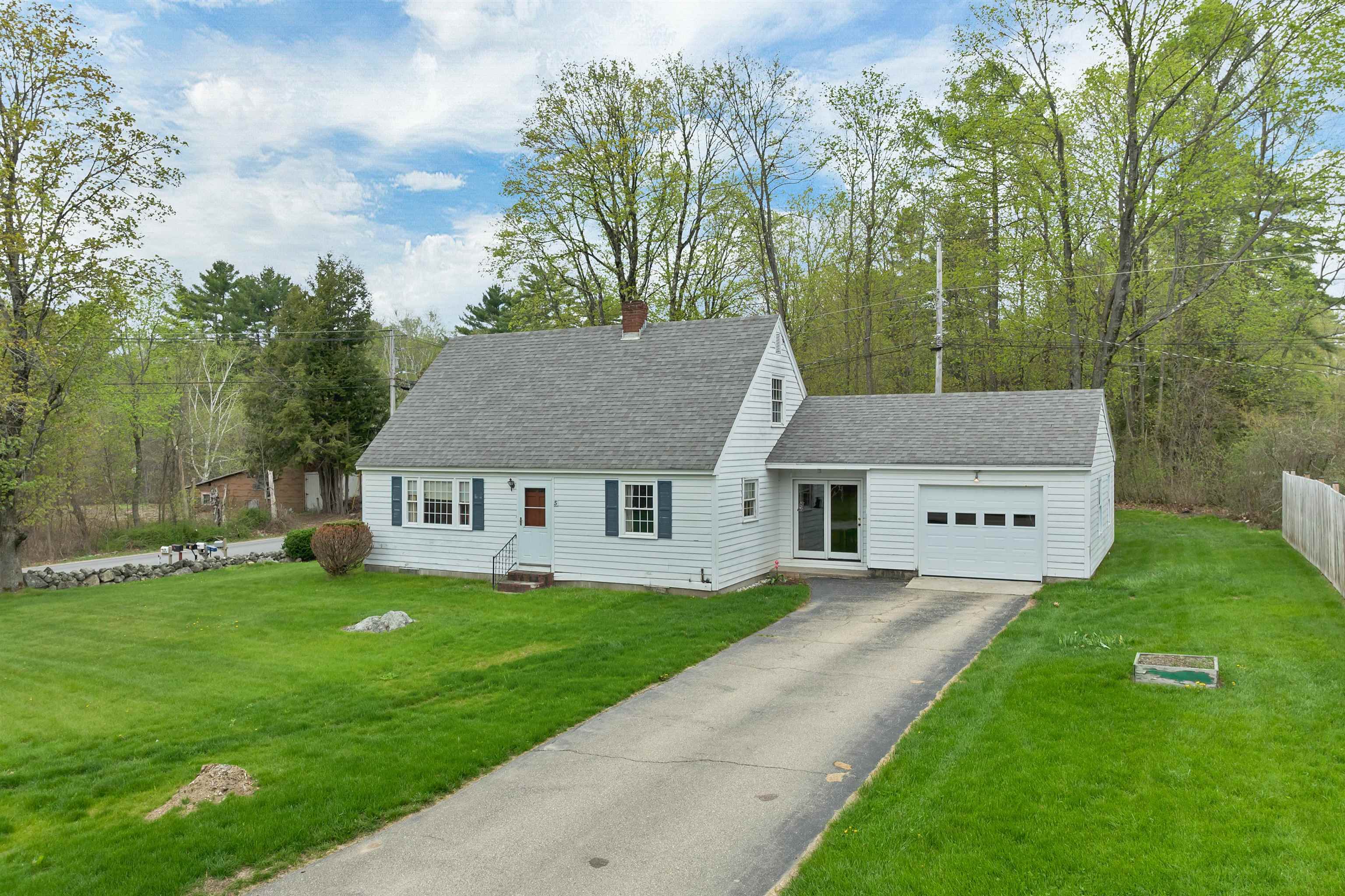 5 Meadow Drive