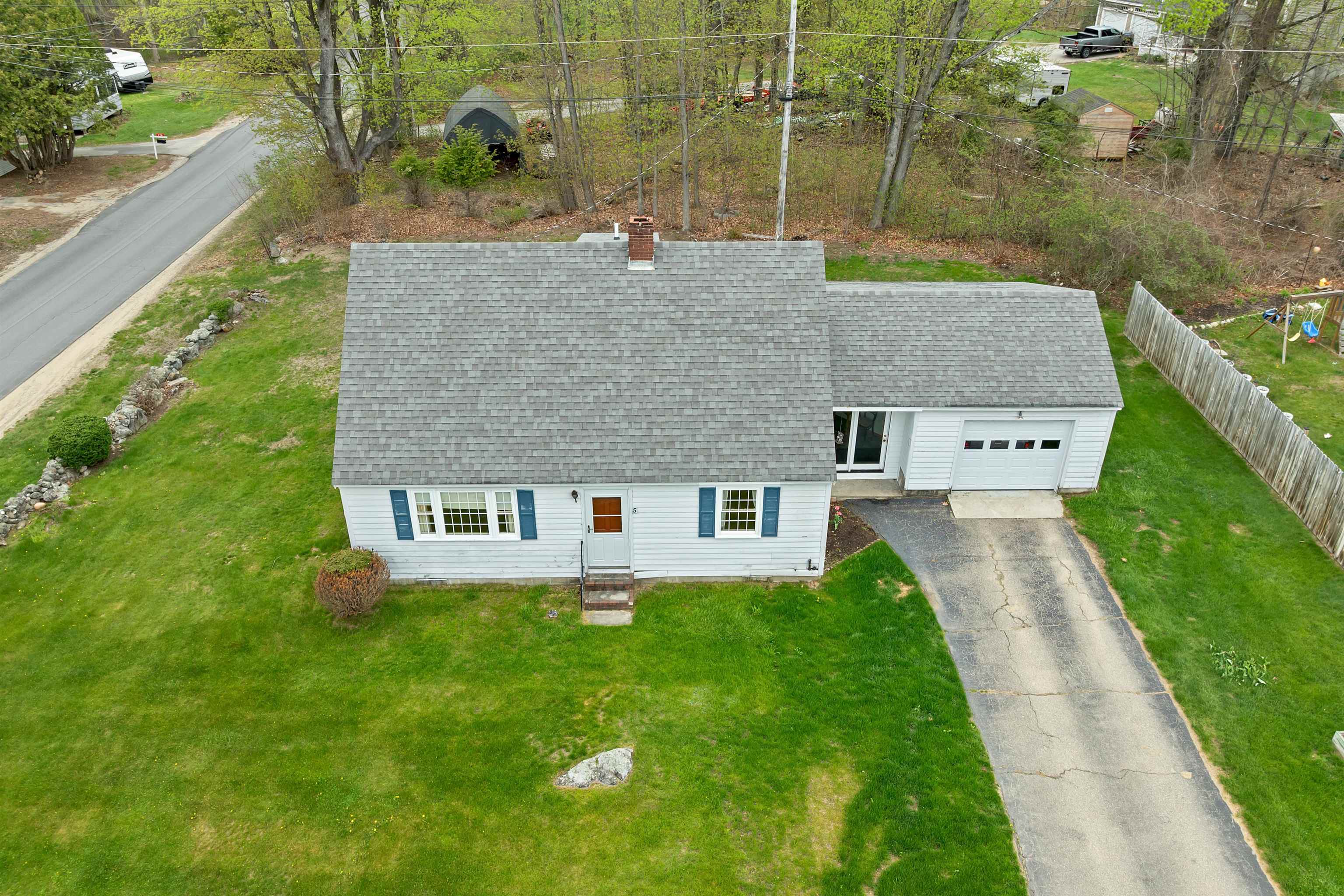 5 Meadow Drive