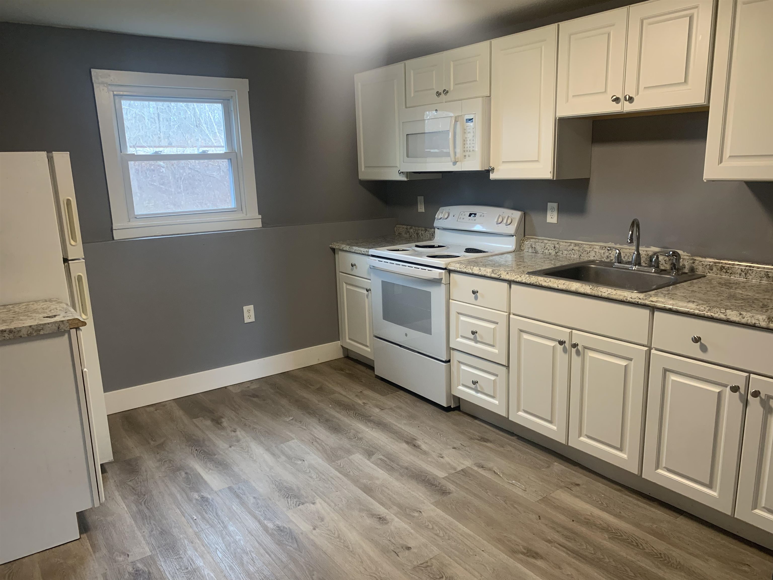 354 Main Street 3