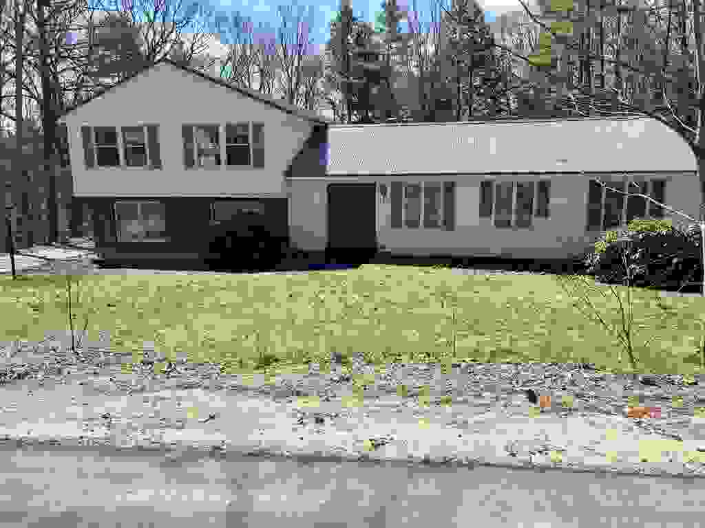 Photo of 53 Oak Knoll Road, Meredith, NH 03253 (MLS # 5077200)