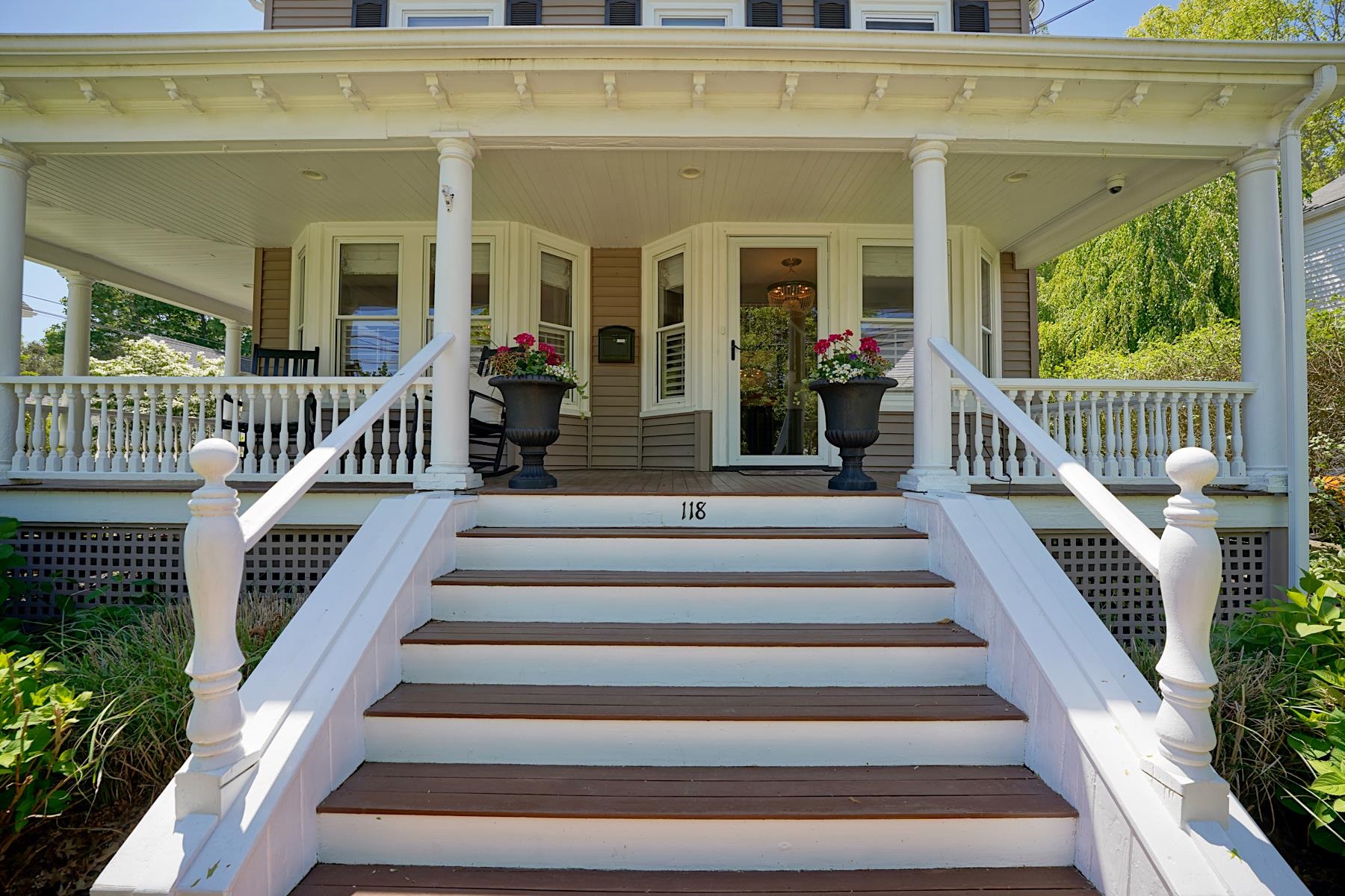 118 Richards Avenue