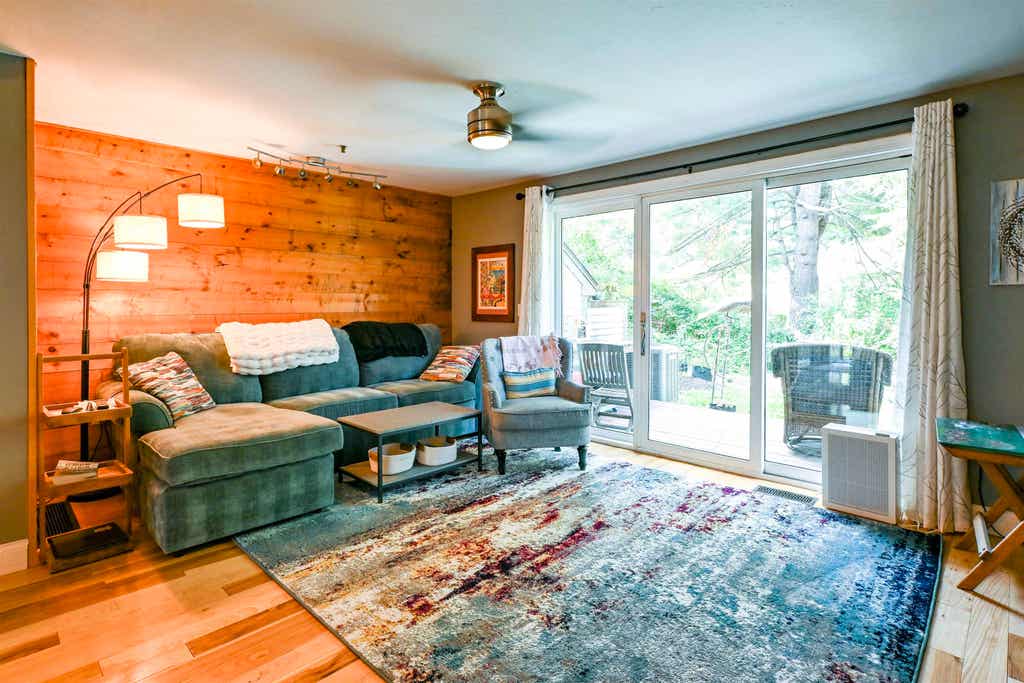 Photo of 11 Surrey Run, Dover, NH 03820 (MLS # 5101046)