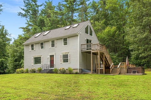 Photo of 8 Brookhaven Road, Kingston, NH 03848 (MLS # 5104934)