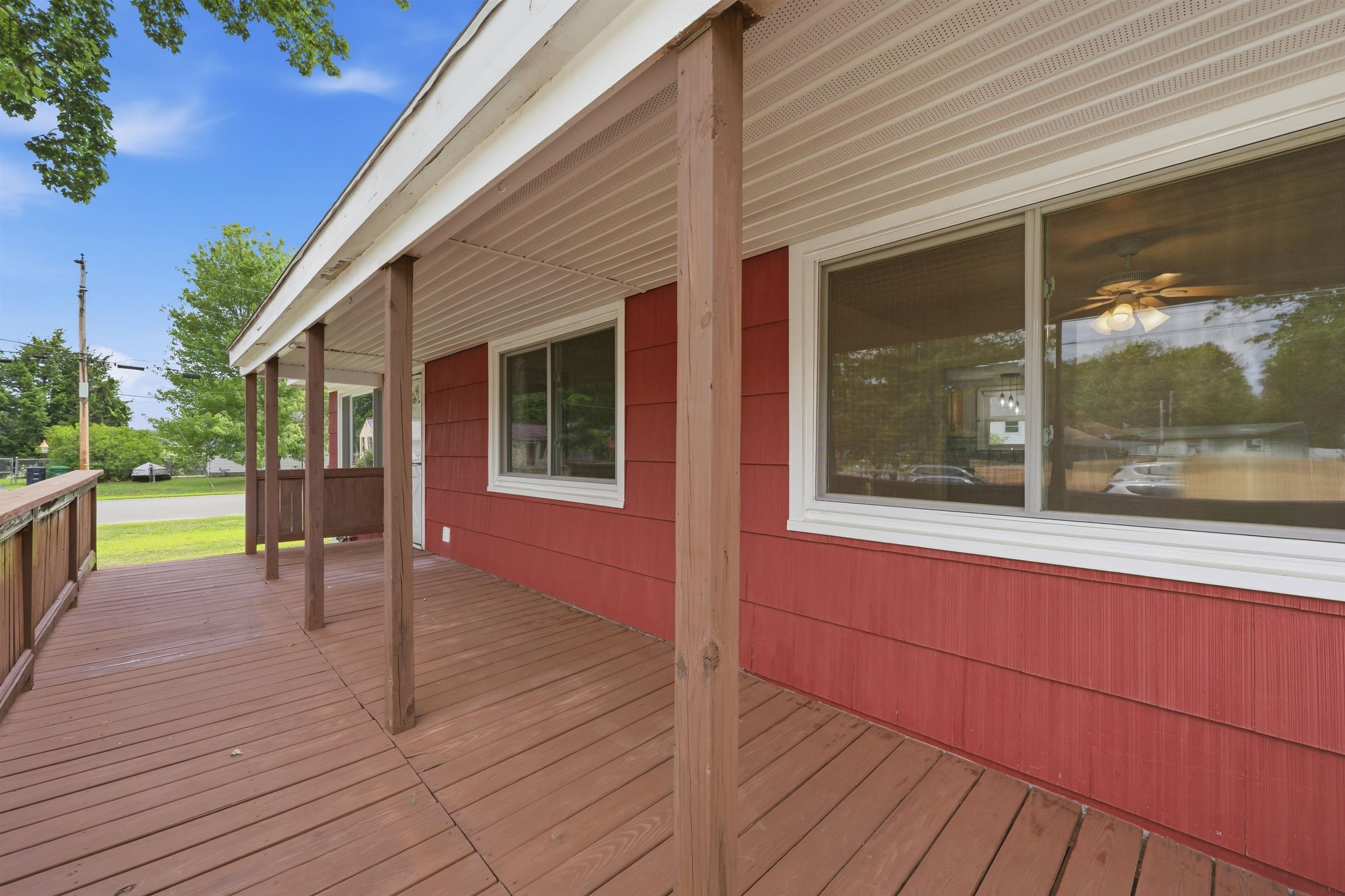 2 Iroquois Road