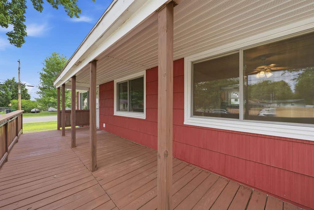 Photo of 2 Iroquois Road, Nashua, NH 03063 (MLS # 5098439)