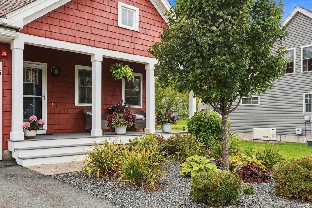 Photo of 3 James Circle, Brentwood, NH 03833 (MLS # 5112705)