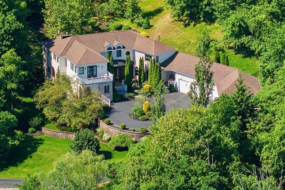 Photo of 15 Chardonnay Terrace, Bedford, NH 03110 (MLS # 5093474)