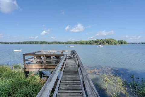Photo of 61 Clearwater Drive, Dover, NH 03820 (MLS # 5106762)